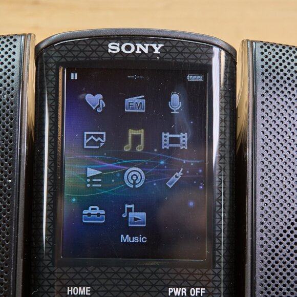 Sony Walkman NWZ-E464 - Picture 3 of 8